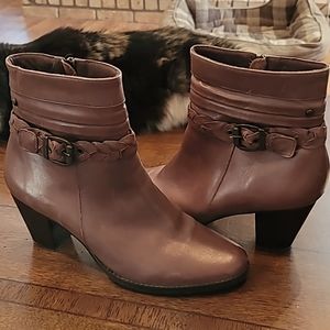 Beautiful boots, excellent condition